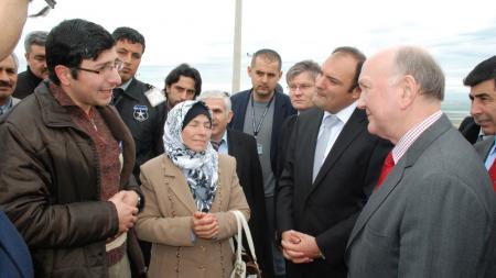 British ambassador speaking to refugees in Turkish camp